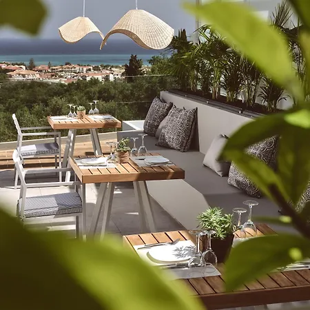 St John & 5* Πλάνος