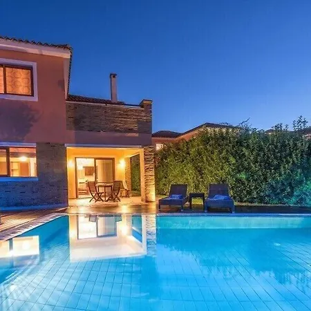 St John & 5* Πλάνος