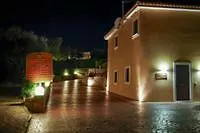 St John & 5*